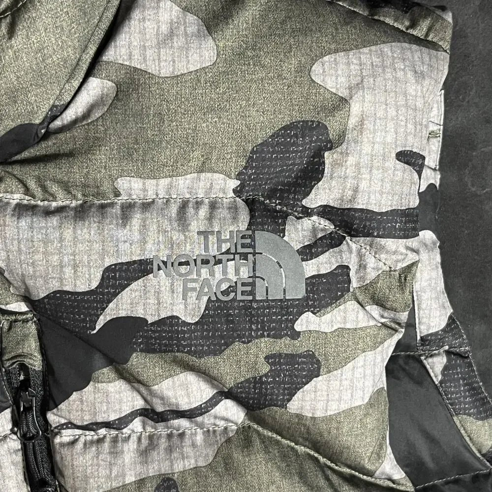 The North Face Nuptse 550 Down Puffer Vest Men Large Camo Ripstop Hiking Vintage